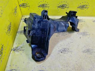 Фото запчасти кронштейн впускного коллектора Ford Kuga 2 контрактная запчасть Запчасть кронштейн впускного коллектора Ford Kuga 2