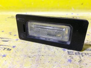 Фото запчасти подсветка номера Audi A4 контрактная запчасть Запчасть подсветка номера Audi A4
