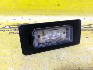 Запчасть плафон подсветки номера BMW 5