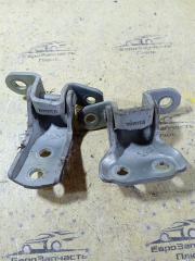 Запчасть петли двери Toyota Yaris