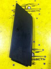 Запчасть молдинг двери передний правый Toyota Yaris