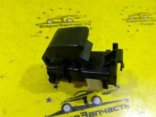 Запчасть кнопка стеклоподъемника Toyota Yaris