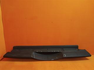 Накладка бампера верхняя задняя Mitsubishi Pajero 2006-н.в. Б/У Накладка бампера верхняя задняя Mitsubishi Pajero 2006-н.в.