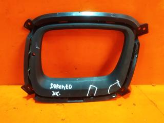 Запчасть окантовка птф правая Kia Sorento 2012-2019