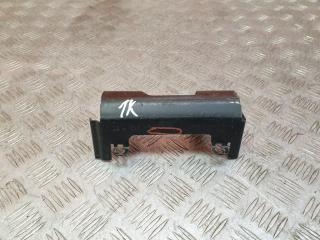 Запчасть кронштейн блока управления Volkswagen Touareg 2010-2018