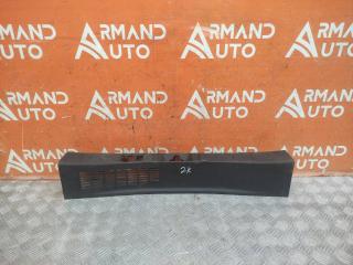 Запчасть кожух замка багажника Mitsubishi Outlander 2012-нв