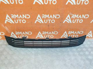 Решетка бампера нижняя передняя Toyota Camry 2011-2014