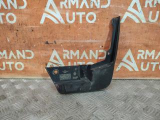 Запчасть брызговик передний правый Renault Logan 2012-2022