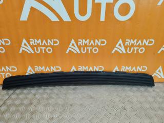 Запчасть накладка бампера верхняя задняя Land Rover Discovery 2004-2009