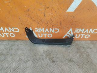 Фото запчасти обшивка двери багажника верхняя правая Mazda 3 2003-2009 Б/У запчасть Запчасть обшивка двери багажника верхняя правая Mazda 3 2003-2009