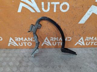 Фото запчасти петля крышки багажника правая Hongqi H5 2022-нв новая запчасть Запчасть петля крышки багажника правая Hongqi H5 2022-нв