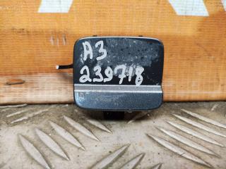 Запчасть заглушка буксировочного крюка задняя правая Audi A3 2016-2020