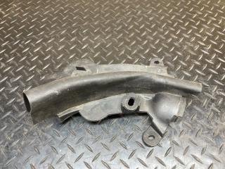 Уплотнитель жабо передний правый BMW 5 2020