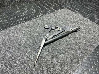 Петля крышки багажника задняя правая BMW 5 1999