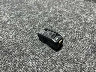 Кнопка открывания люка BMW 5 e39 M62B35 Кнопка открывания люка BMW 5 e39 M62B35