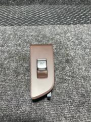 Кнопка стеклоподъемника передняя правая BMW 7 2016 контрактная Кнопка стеклоподъемника передняя правая BMW 7 2016