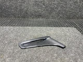 Накладка воздуховода крыла правая BMW 7 2016