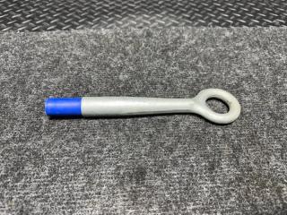 Крюк буксировочный 7 2016 g11 B57D30A