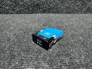 Запчасть гнездо usb BMW 5 2023
