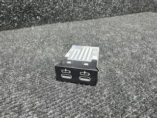 Запчасть гнездо usb двойное BMW 5 2023