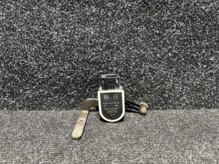 Запчасть датчик дорожного просвета задний левый Mercedes-Benz GLE350d 2018