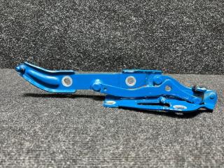 Петля крышки багажника BMW M2 2019