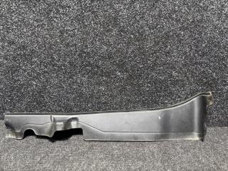 Запчасть уплотнитель крыла правый BMW M2 2019