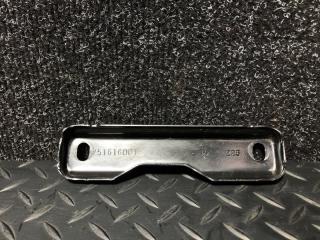 Фото запчасти крепление аккумулятора Mercedes-Benz GLE350d 2018 контрактная запчасть Запчасть крепление аккумулятора Mercedes-Benz GLE350d 2018