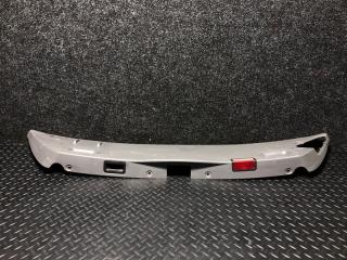 Обшивка багажника задняя BMW 7 2006