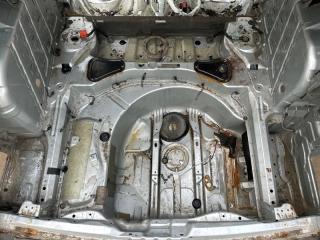 Пол багажника задний BMW 5 1998