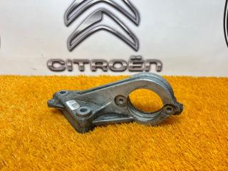 Кронштейн привода передний правый FIAT DUCATO 2014 контрактная Кронштейн привода передний правый FIAT DUCATO 2014