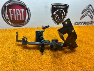 Кронштейн проводки Peugeot Boxer 290 EURO 5 2.2 HDi 4HV (P22DTE) 130 л.с