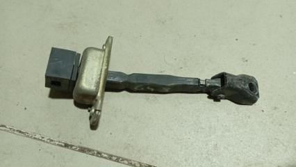 Запчасть ограничитель двери задний Mitsubishi Outlander 1 2002