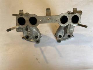 Запчасть коллектор впускной Лада 2110 2000