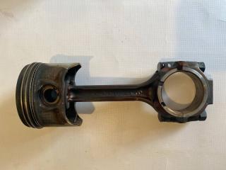 Поршень ДВС с шатуном Nissan Maxima 1995