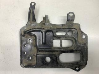 Крепление аккумулятора (корпус/подставка) Toyota Avensis 3 2009