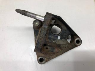 Кронштейн опоры двигателя Toyota Avensis 3 2009