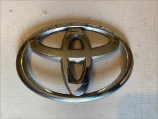 Эмблема на крышку багажника Toyota Avensis 3 2009