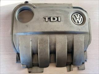 Накладка декоративная на двигатель Volkswagen Passat Б/У Накладка декоративная на двигатель Volkswagen Passat