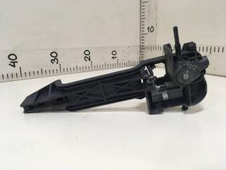 Кронштейн ручки двери наружной передний левый Ford Fiesta 5