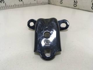 Петля двери верхняя передняя правая Hyundai Creta