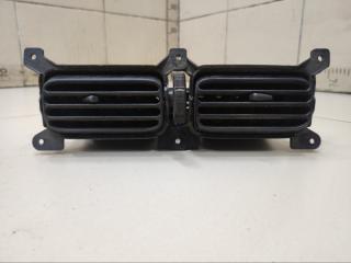 Дефлектор воздушный центральный Nissan King Cab 2004