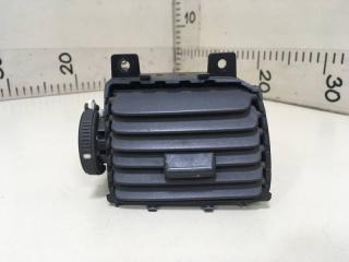 Дефлектор воздушный центральный левый Nissan Almera 2 2001