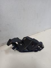 Фото запчасти кронштейн решетки радиатора Mitsubishi Outlander 3 Б/У запчасть Запчасть кронштейн решетки радиатора Mitsubishi Outlander 3