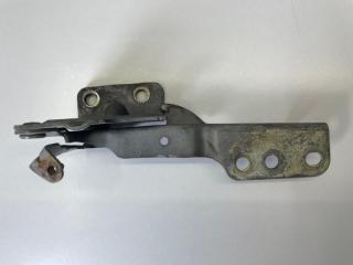 Петля капота левая Kia Sorento 1 2002 Б/У Петля капота левая Kia Sorento 1 2002