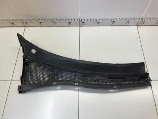 Запчасть решетка стеклоочистителей (планка под лобовое стекло) правая Mazda 3 2006