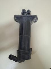 Форсунка омывателя фары правая Audi Q7