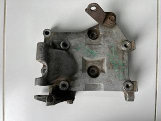 Кронштейн генератора Nissan Almera 2