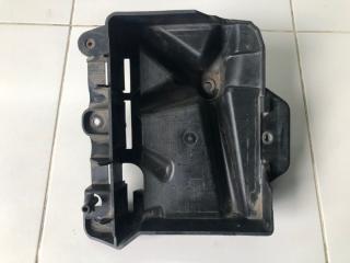 Крепление аккумулятора (корпус/подставка) Skoda Rapid 2013