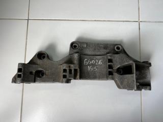 Кронштейн генератора Audi A3 1997